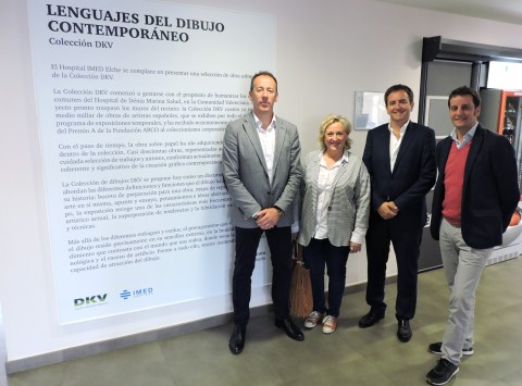 Representantes de IMED y DKV inauguran la exposición